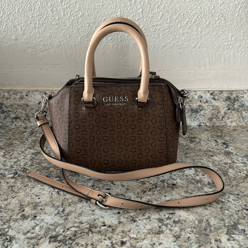 Guess crossbody bag
